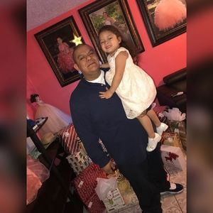 Meet your Posher, Emmanuel